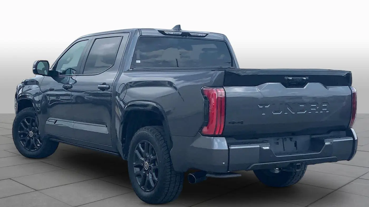 2024 Toyota Tundra Platinum HV