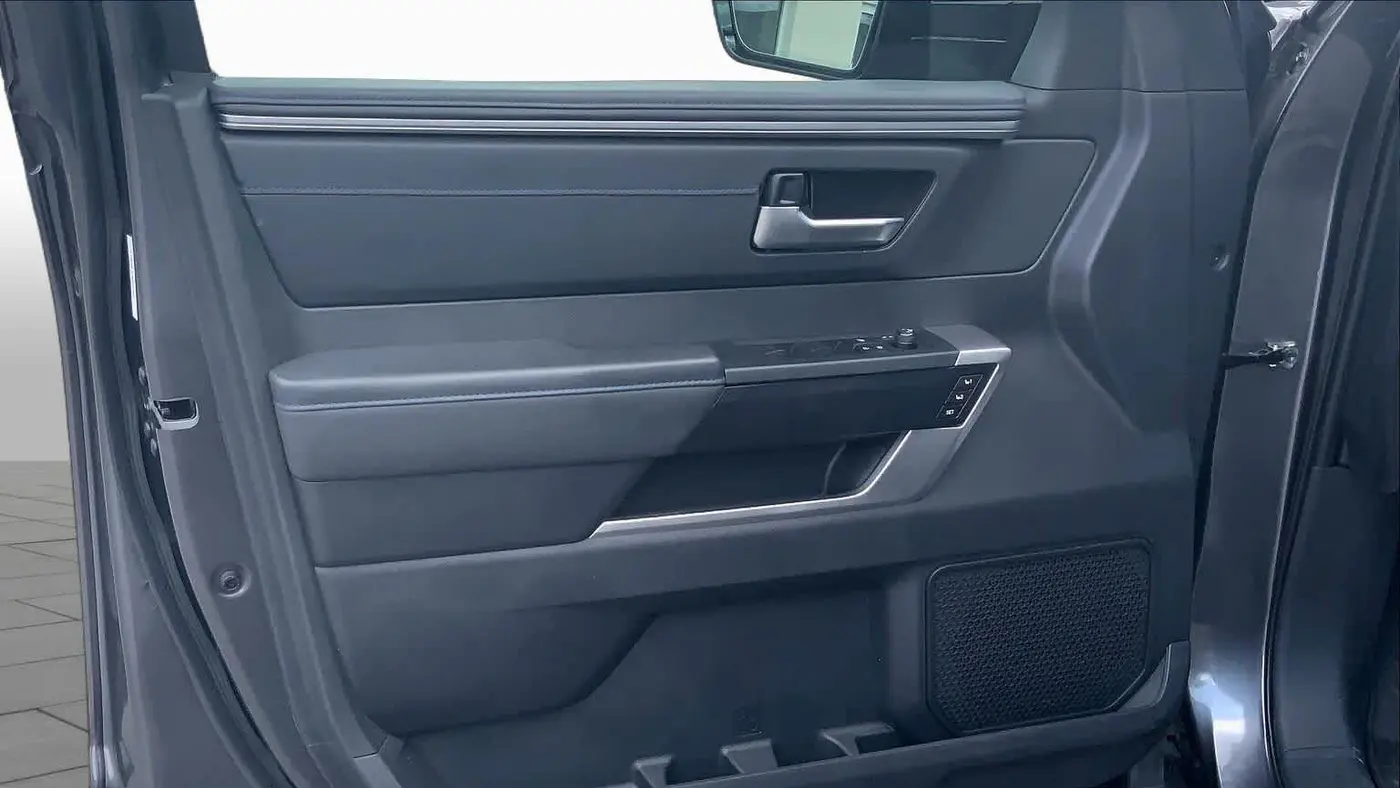 2024 Toyota Tundra Platinum HV