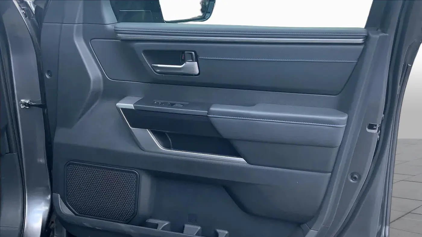 2024 Toyota Tundra Platinum HV