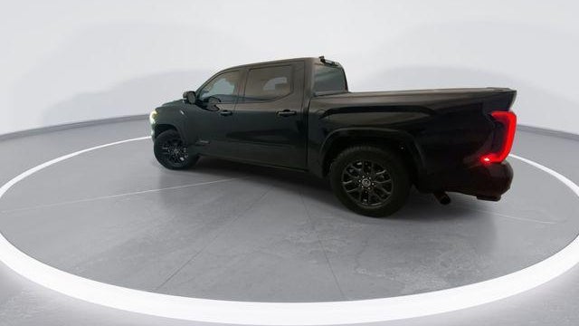 2023 Toyota Tundra Platinum HV