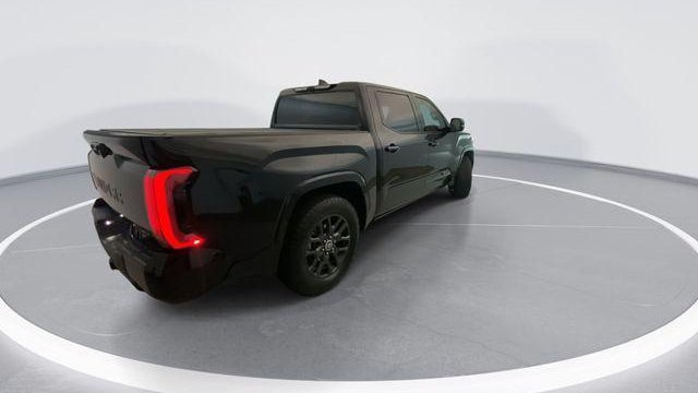 2023 Toyota Tundra Platinum HV
