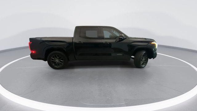 2023 Toyota Tundra Platinum HV