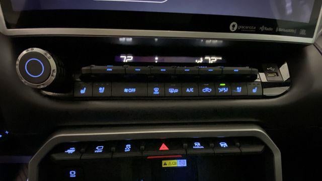 2023 Toyota Tundra Platinum HV