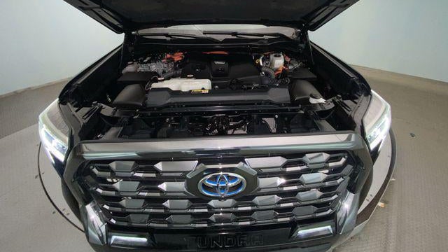 2023 Toyota Tundra Platinum HV