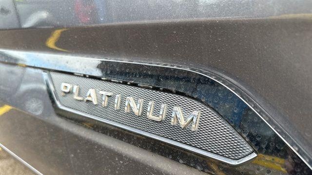2023 Toyota Tundra Platinum HV