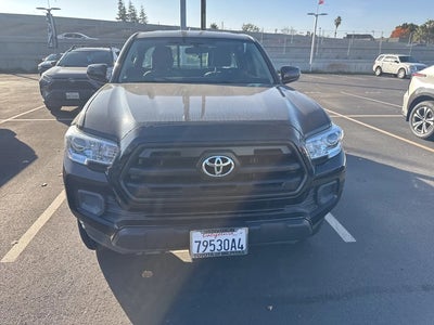 Photo of a 2017 Toyota Tacoma 4X2 SR 4DR Access Cab 6.1 FT LB for sale