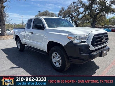 2020 Toyota Tacoma 4X2 SR5 4DR Access Cab 6.1 FT LB
