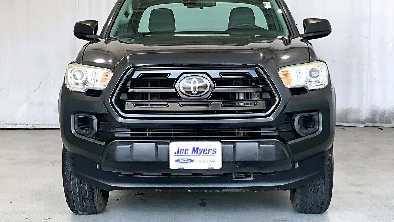 2018 Toyota Tacoma SR5
