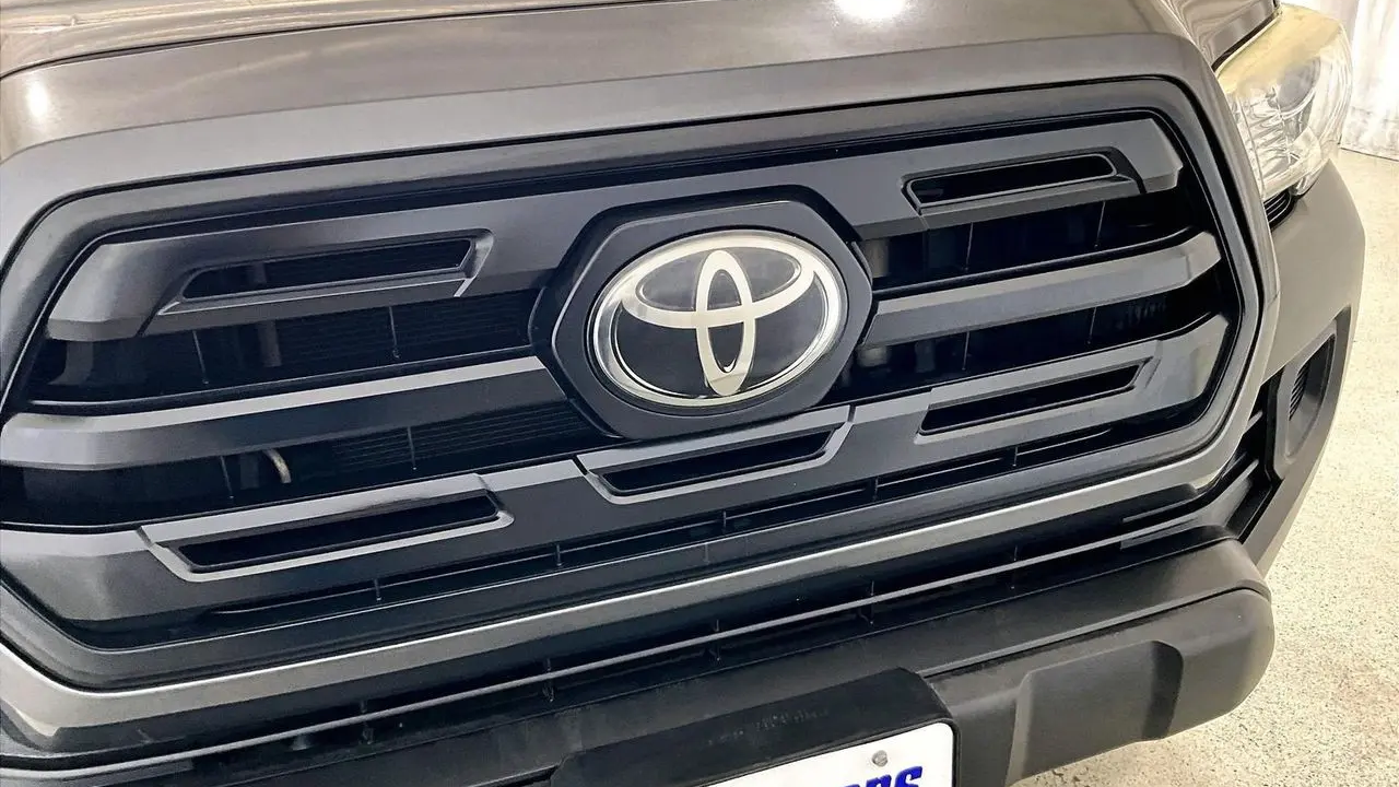 2018 Toyota Tacoma SR5
