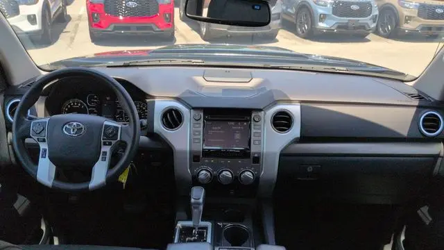 2018 Toyota Tundra SR5