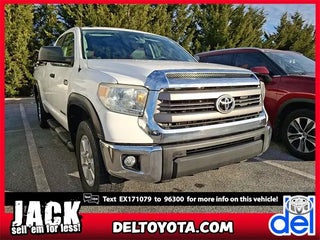 2014 Toyota Tundra with Super White Exterior