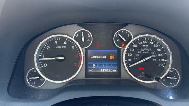 2014 Toyota Tundra SR5