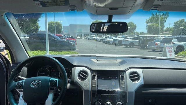 2014 Toyota Tundra SR5