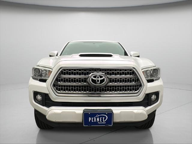2016 Toyota Tacoma - $24,500