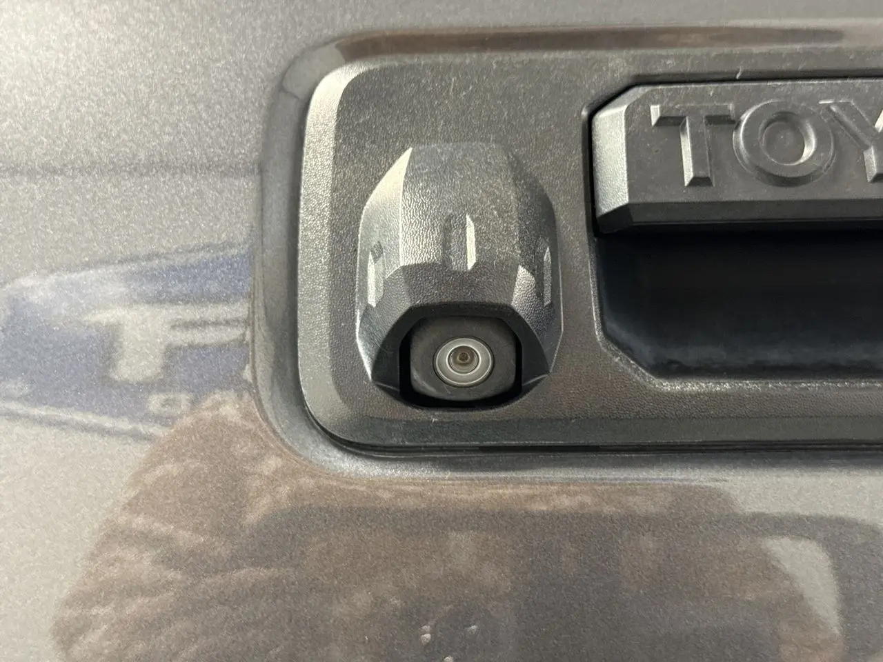 2017 Toyota Tacoma - $25,924