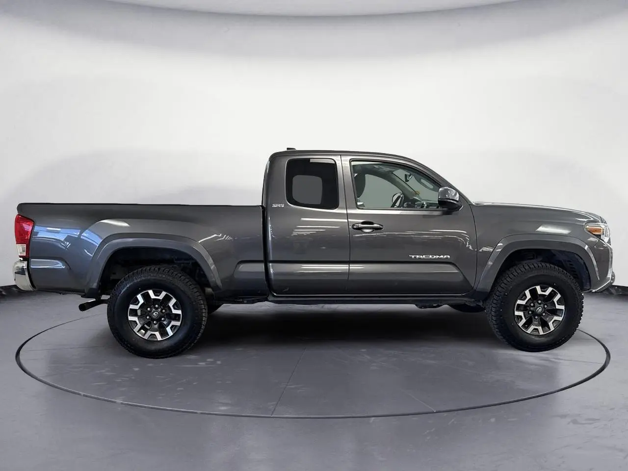 2017 Toyota Tacoma - $25,924