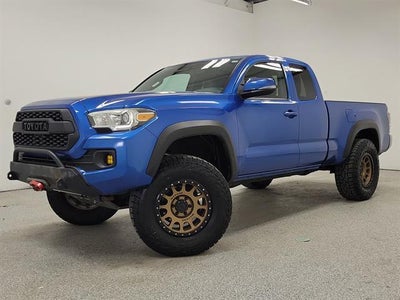 Photo of a 2016 Toyota Tacoma 4X4 SR5 V6 4DR Access Cab 6.1 FT LB for sale