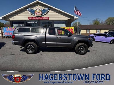 Photo of a 2017 Toyota Tacoma 4X4 TRD Off-Road 4DR Access Cab 6.1 FT LB for sale