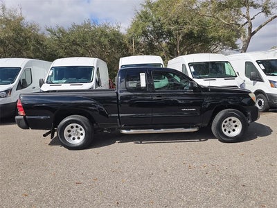 2015 Toyota Tacoma 4X2 Base 4DR Access Cab 6.1 FT SB 5M