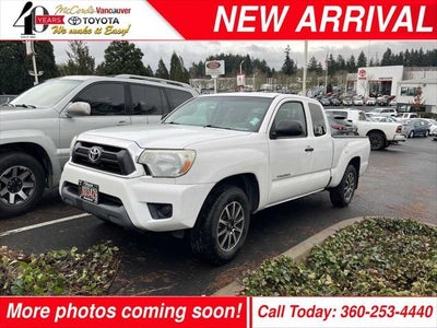 2014 Toyota Tacoma 4X2 Base 4DR Access Cab 6.1 FT SB 5M