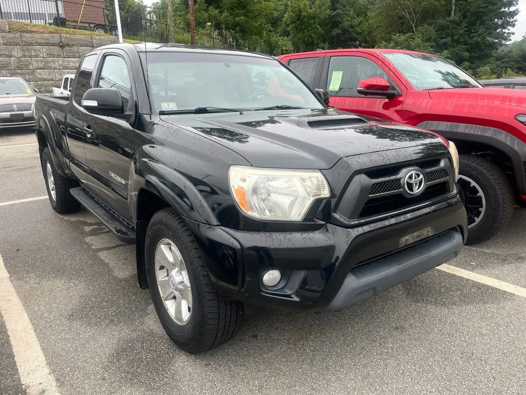 2012 Toyota Tacoma V6 — photo 1 of 7
