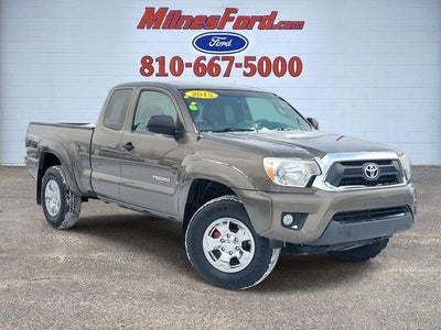 Photo of a 2015 Toyota Tacoma 4X4 V6 4DR Access Cab 6.1 FT SB 6M for sale