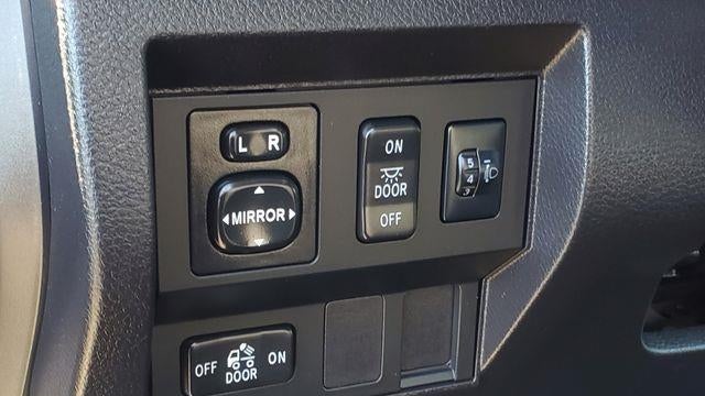 2014 Toyota Tundra SR5