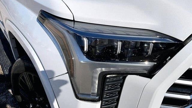 2023 Toyota Tundra Capstone HV