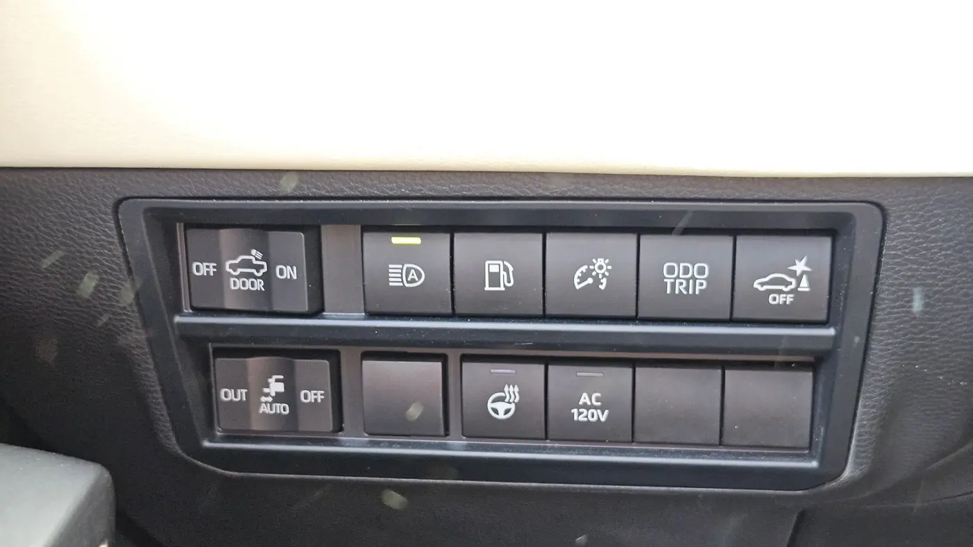 2023 Toyota Tundra Capstone HV