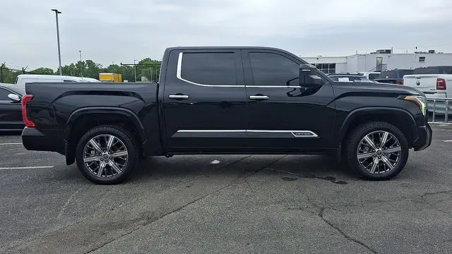 2022 Toyota Tundra Capstone HV