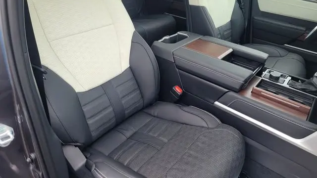 2025 Toyota Tundra Capstone HV