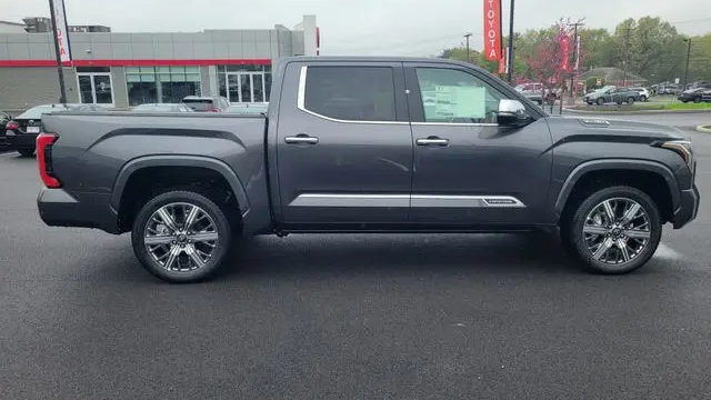 2025 Toyota Tundra Capstone HV