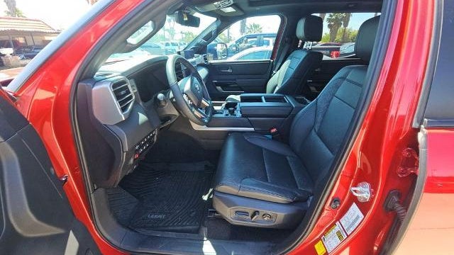 2025 Toyota Tundra Platinum