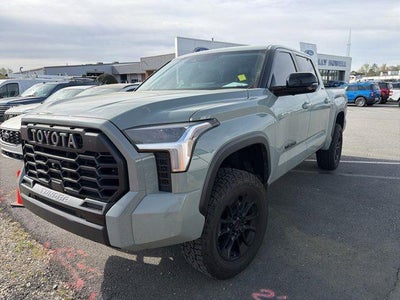 2024 Toyota Tundra 4X4 Limited 4DR Crewmax Cab Pickup SB