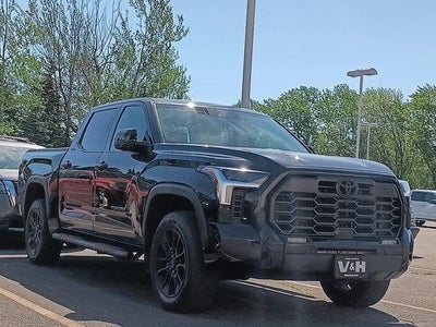2024 Toyota Tundra 4X4 Platinum 4DR Crewmax Cab Pickup SB