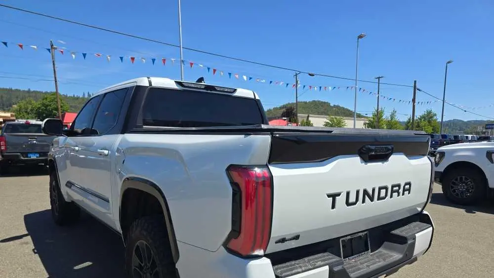 2025 Toyota Tundra Platinum
