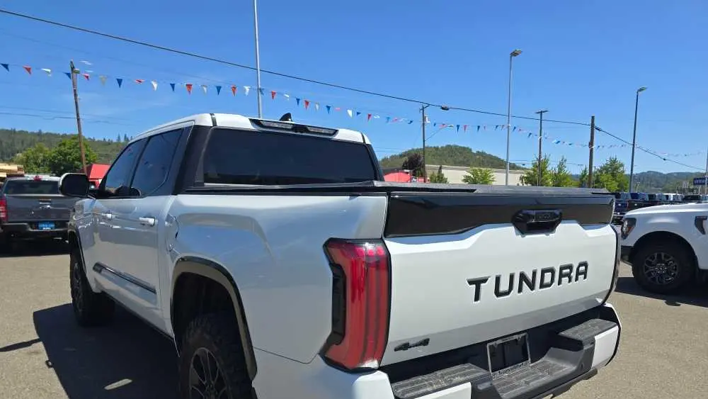 2025 Toyota Tundra Platinum