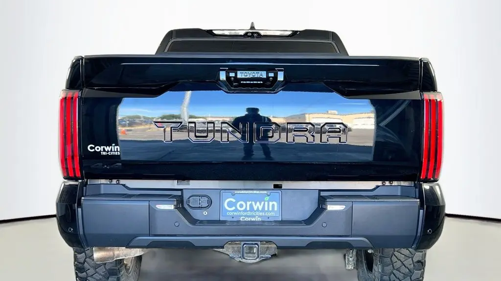 2025 Toyota Tundra Platinum