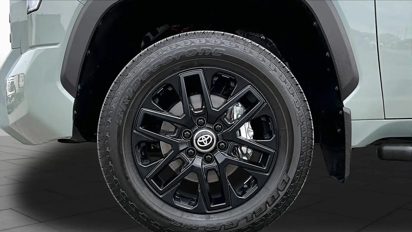 2026 Toyota Tundra Platinum HV