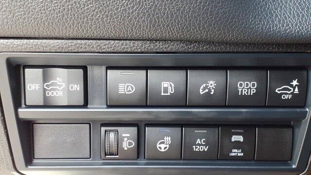 2025 Toyota Tundra Platinum HV