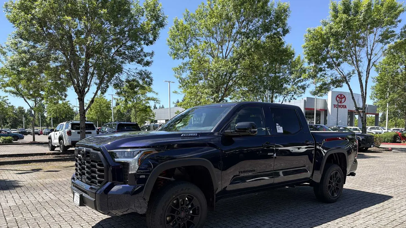 2026 Toyota Tundra Platinum HV