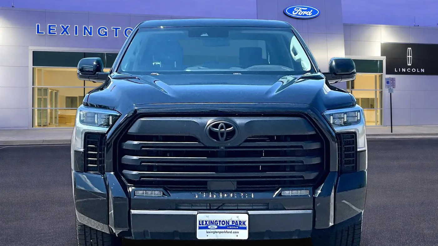 2024 Toyota Tundra Platinum HV