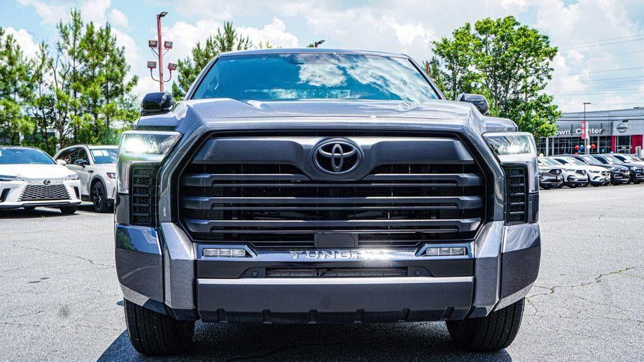 2026 Toyota Tundra Platinum HV