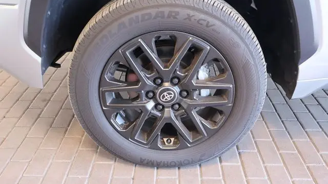 2025 Toyota Tundra Platinum HV
