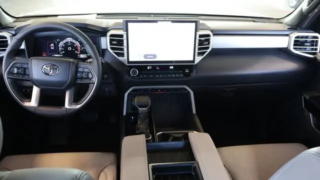2025 Toyota Tundra Platinum HV