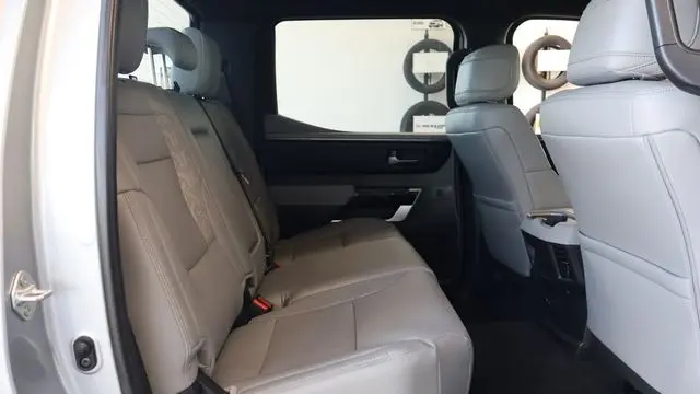 2025 Toyota Tundra Platinum HV