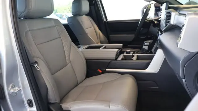 2025 Toyota Tundra Platinum HV