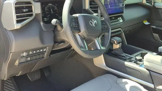 2026 Toyota Tundra Platinum HV
