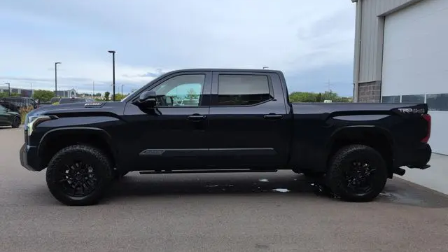 2025 Toyota Tundra Limited HV