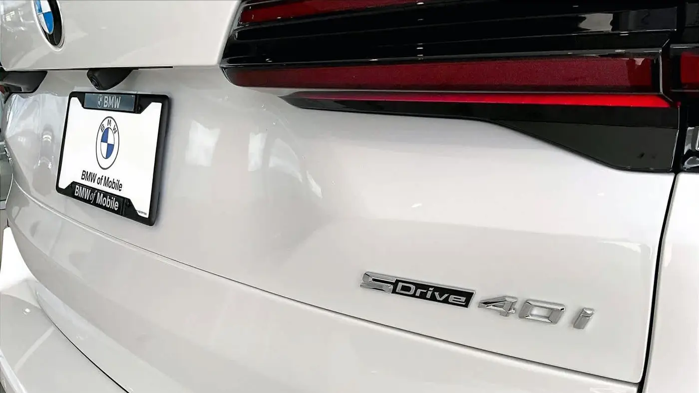 2026 BMW X5 sDrive40i